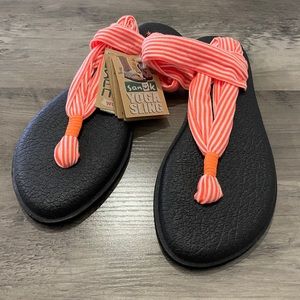 NWT Women’s Sanuk Yoga Sling 2 Sandals Size 8